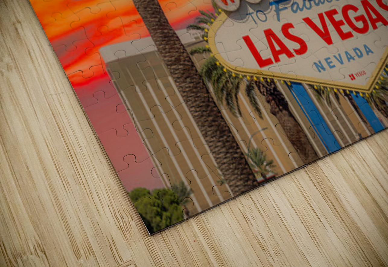 Neon Reverie Henley Lens Puzzle